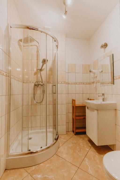 Лоджи Domki i Pokoje obok Term Chochołów U Tadka Хохолув-51